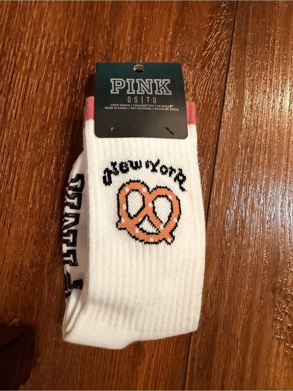 PINK Victoria's Secret White Crew Socks NYC PRETZEL